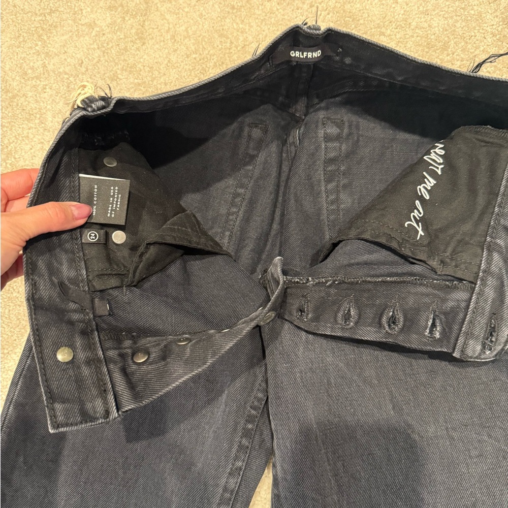NWT GRLFRND Karolina Charcoal Distressed Denim sz 24 - Picture 4 of 4